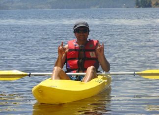 Haciendo kayak en el lago Icalma...